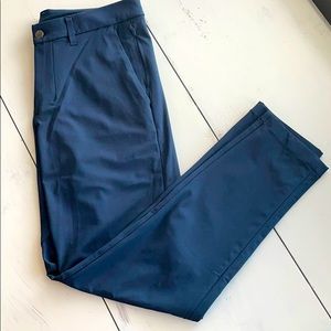 Lulu Lemon Commission Pant Slim 32" 
Warpstreme